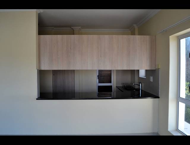 2 BEDROOM APARTMENT TO LET IN STRAND NORTH